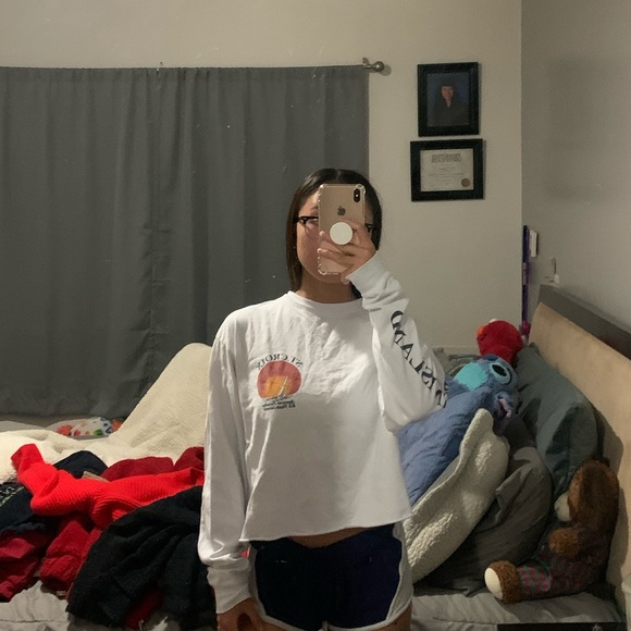 Brandy Melville cropped sweater - Picture 1 of 2